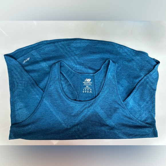 New Balance Athletic Tank - Picture 3 of 5